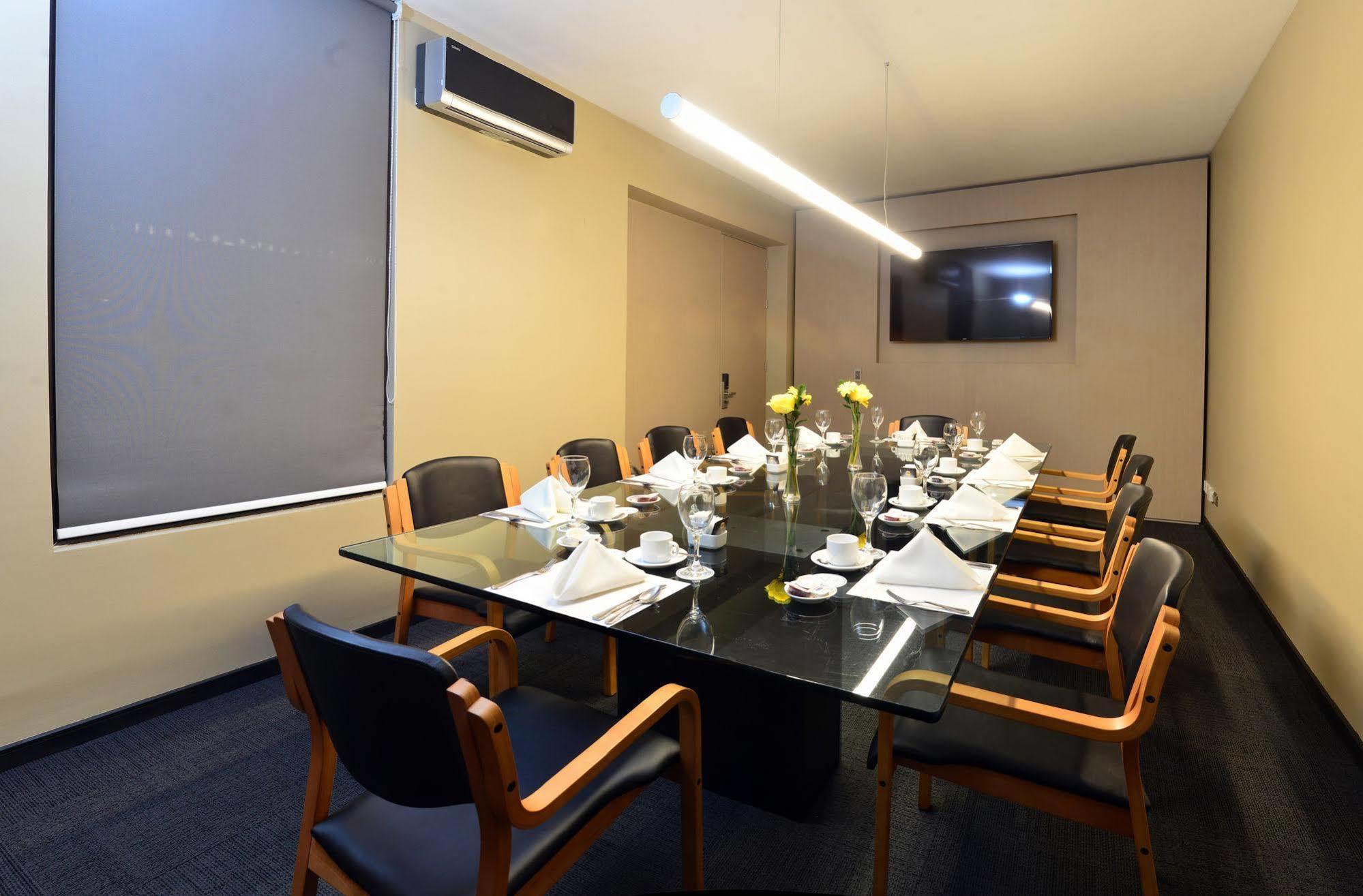 Panamericana Hotel Providencia Сантьяго Экстерьер фото